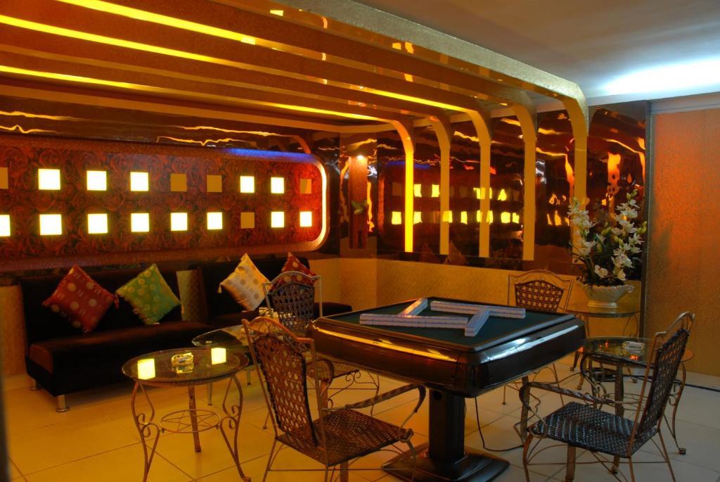 Guesthouse International Hotel Sanya Exteriör bild